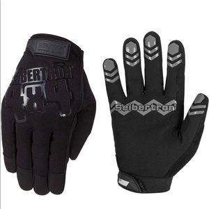 ANTI Slip Unweighted Sports Gloves. - New